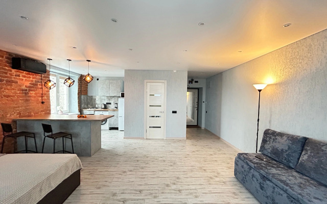 Апартаменты Октябрьской Революции 28