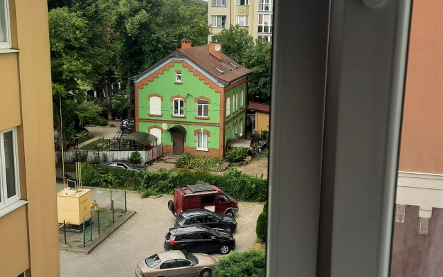 Komfortnyie 2-H Komnatnyie Apartments