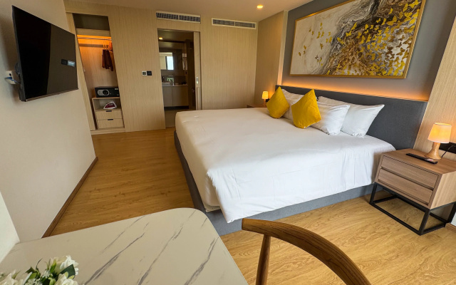 Квартира Luxury 5-star duplex in La Vita Sea View