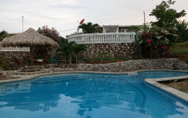 Jardines del Paraiso Hotel