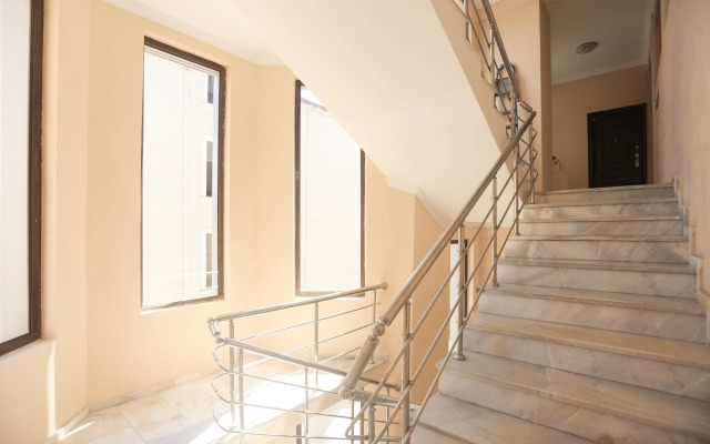 37B Apartments
