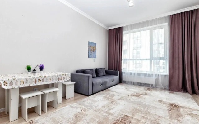 Na Ulitse Turara Ryskulova, 5/2 Apartments