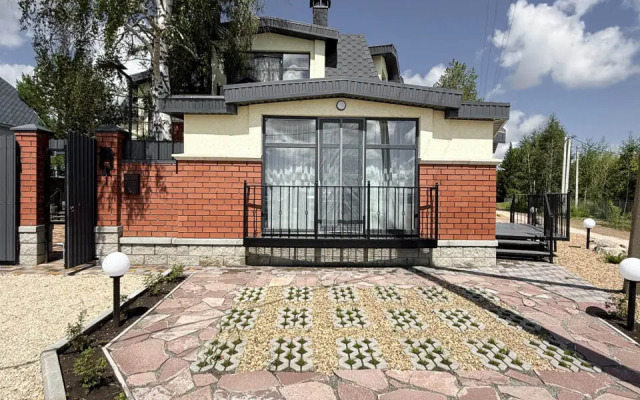 Na Shakhtyorov 28 (7) Private House