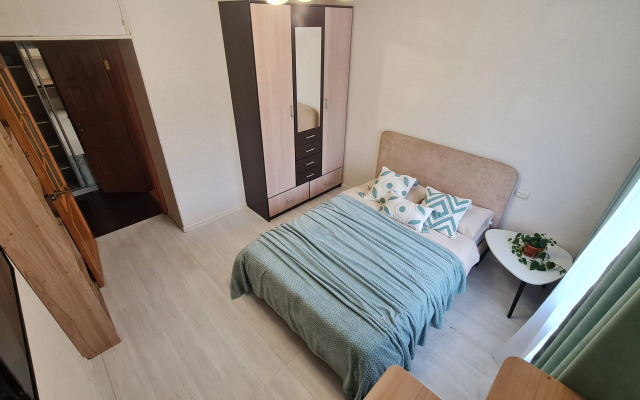 Uyutnaya Teplaya Okolo Lesa V Spalnom Rayone Flat