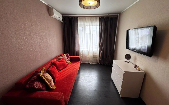 2kh-Komnatnaya Na Grodnenskoy Flat