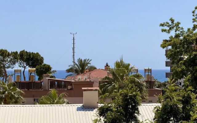V 100 Metrakh ot Plyazha Cleopatra Apartments