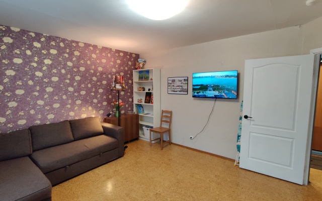 S Dvumya Spalnyami Apartments