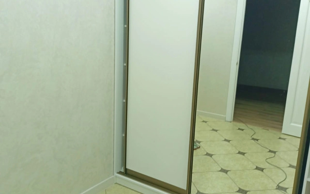 Molodyozhnaya 4A Flat
