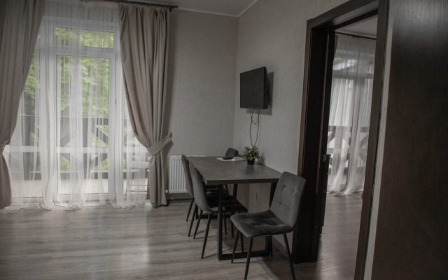 Отель Каштан