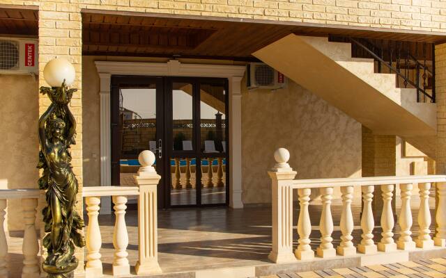 Чеховъ Береговое