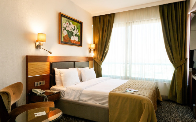 Armis Hotel