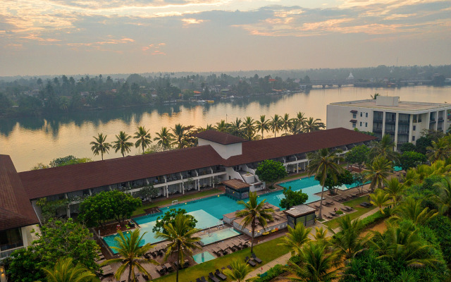 NH Bentota Ceysands Resort
