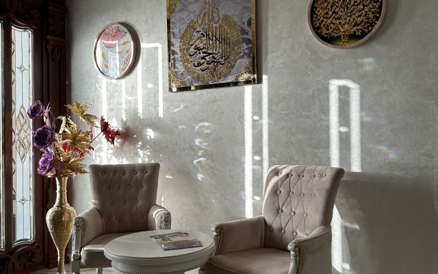 Hayat Plaza Hotel & Spa