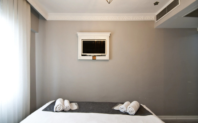 Nova City Hotel