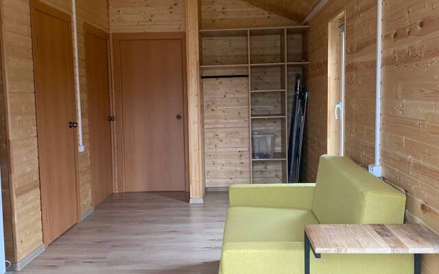 Частный дом Ani hOMe с садом у горной реки