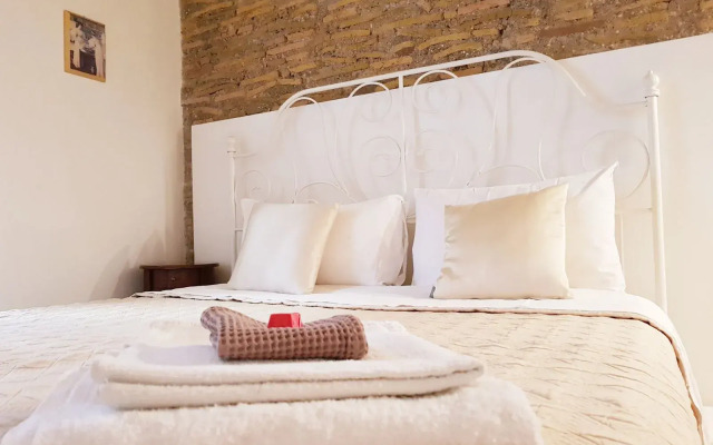 Апартаменты The Ancient Wall