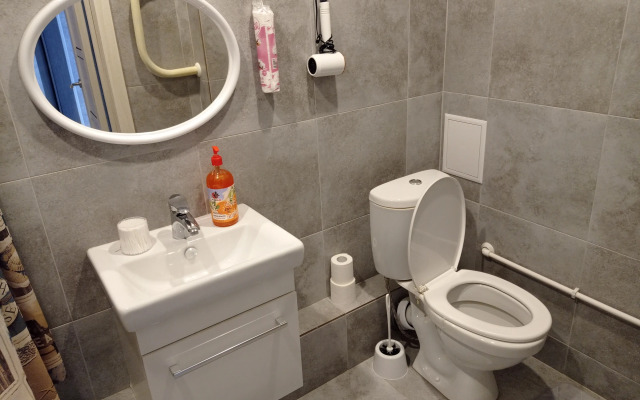 Studiya U Aeroporta Flat
