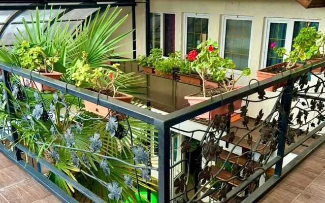DomLife Living Quarters