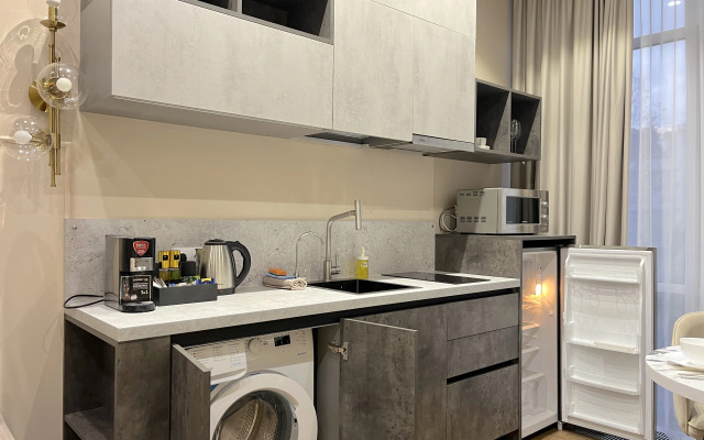 inSochi v tsentre s vidom na Navaginskuyu N317 Apartments