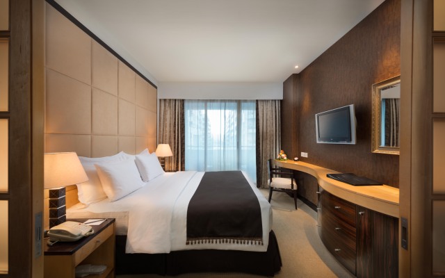 Savoy Suites Hotel Apartments