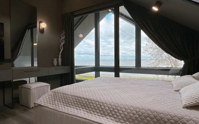 Частный дом Baltic Black Villa