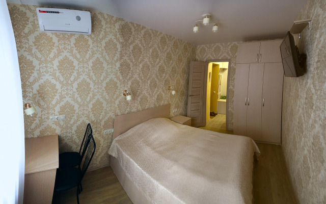 Квартира на Декабристов 100