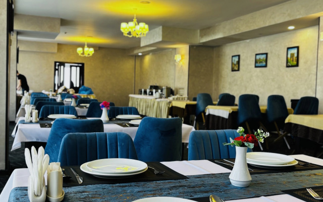 Отель Crossway Baku