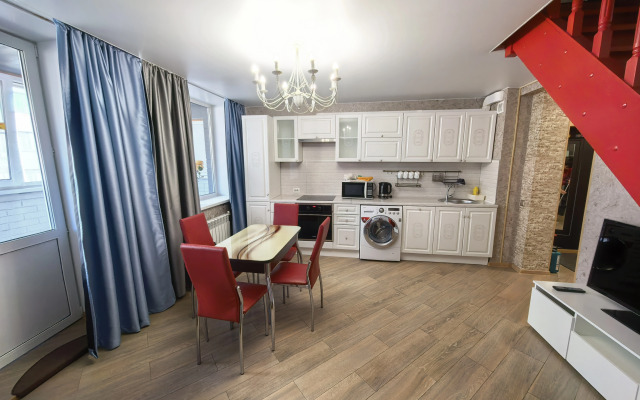 Квартира у ТЦ Форум