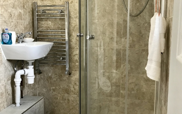 The Woodfarm Lodge Oxford Apartments