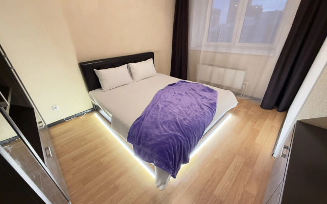 Tut Khorosho Na Surikova 53a 4 Flat