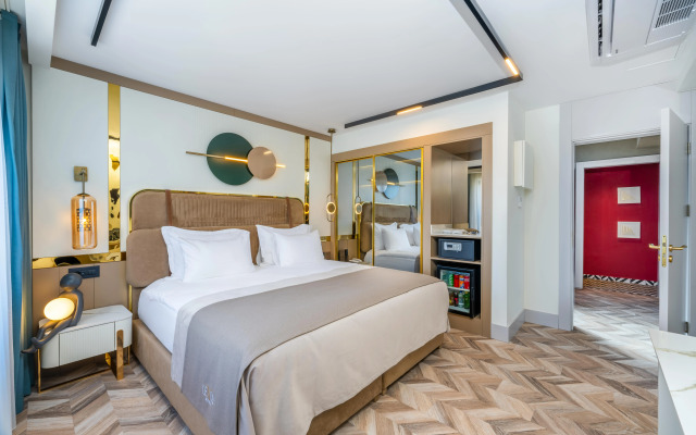 Lexia Hotels