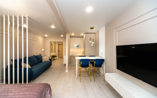 S Dizaynerskim Remontom Dlya 4 Chelovek Na Kirenskogo 35 Flat