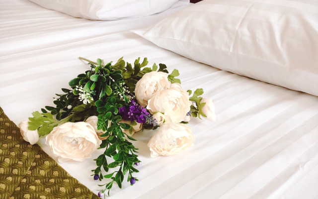 Отель Cronwell Inn Стремянная