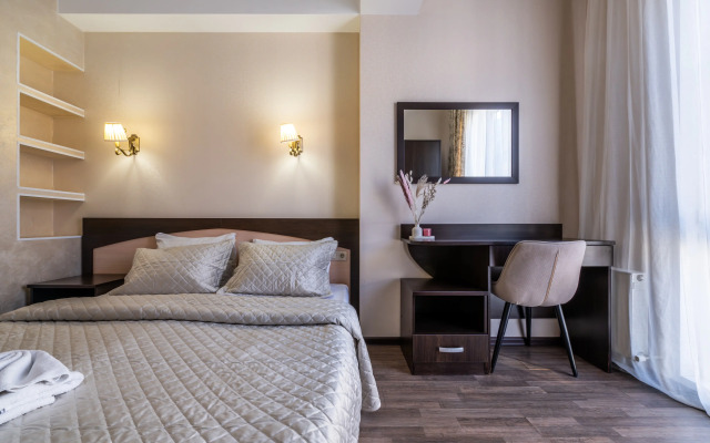 Oplot - Semejnye s odnoj spal'nej i balkonom 6 Apartments