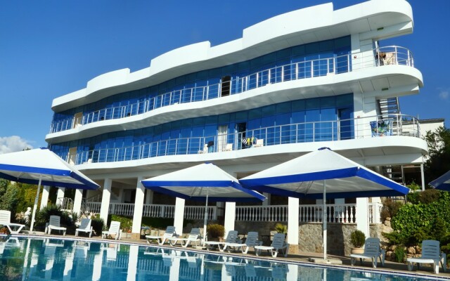 Mazhestik Hotel