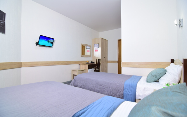Novoteh Hotel