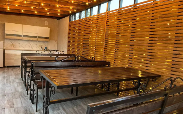 Apsar Guest House