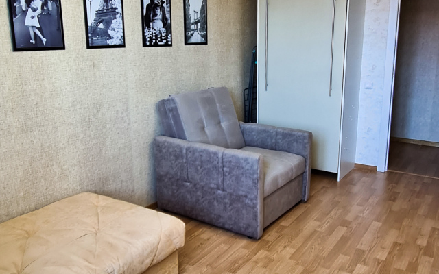 Апартаменты Тундровая 12 трехкомнатная