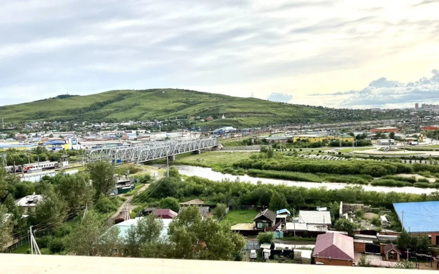 Na Ulitse Serova 30 Flat