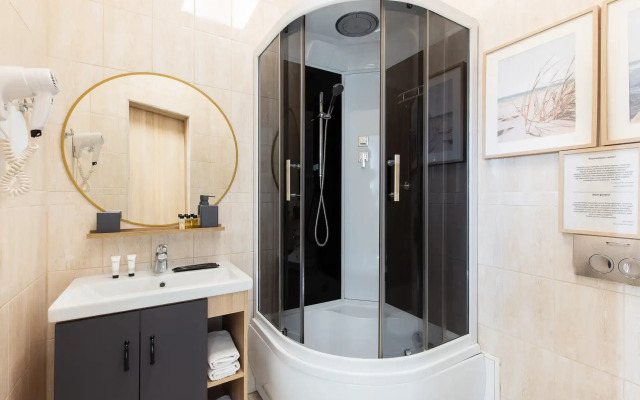 Lopatin Nevsky 100 Hotel