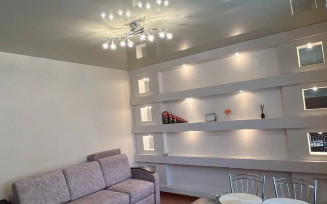 Uyutnaya kvartira na Soyuznom prospekte Flat