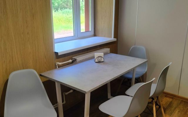 Uyutnaya Studiya Okolo Ozera Apartments