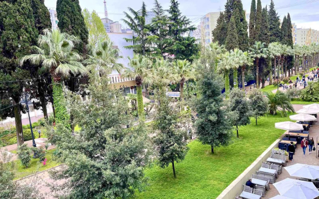 InSochi v samom centre Sochi na Navaginskoj N302 Apartments