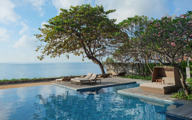 Отель Maya Sanur Resort & Spa