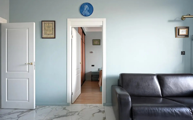 1912 U Gornogo Instituta Flat