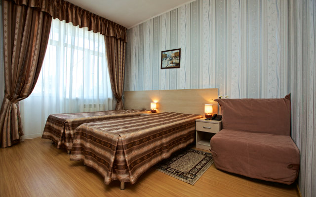 Kristall Uyut Hotel