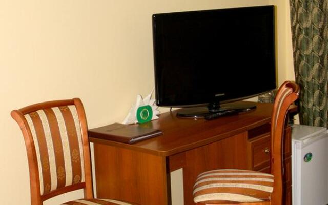 Kedr Hotel