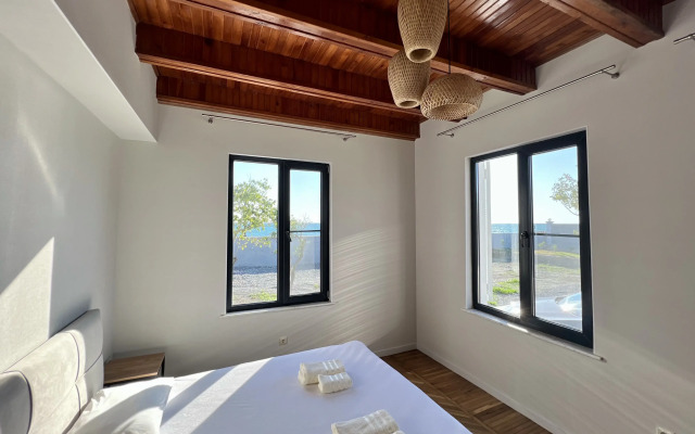 Avrora Villa