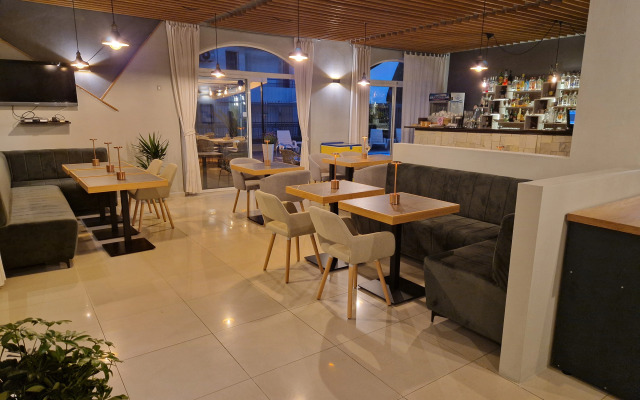 Отель Saga Ravda