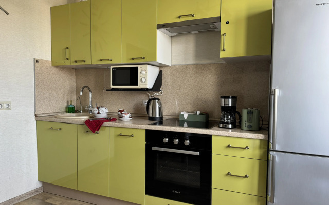 Semeynaya Retro s Vidom na Les Flat